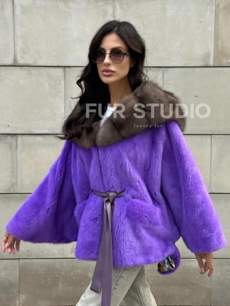 Шуба из норки Violet с капюшоном из меха куницы - фото 12