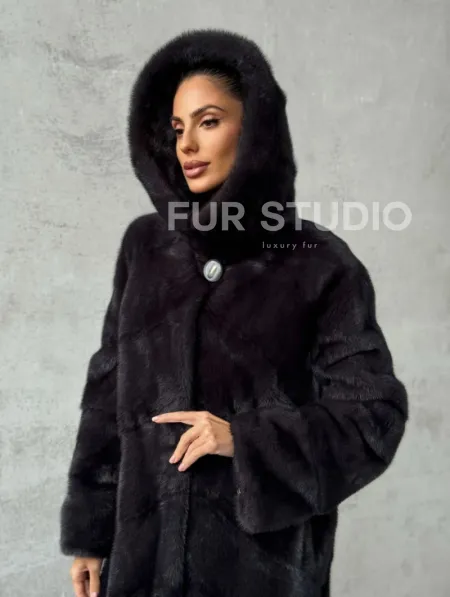 Норковая женская шуба с капюшоном - фото 9