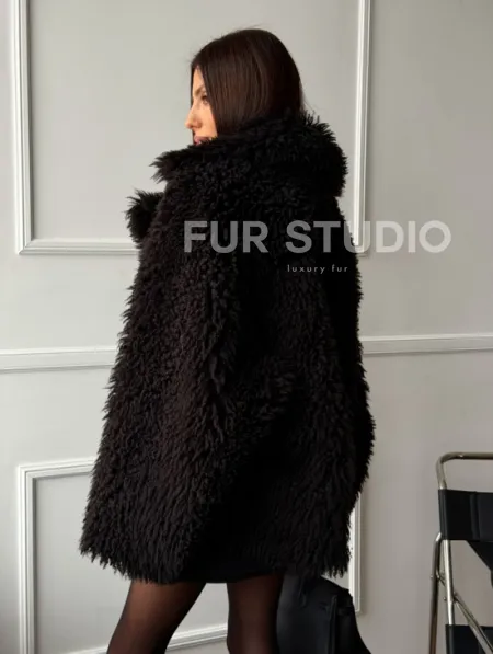 Коричневая дубленка из меха Тиградо - фото 9