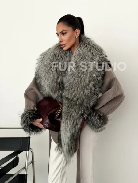 Полупальто с мехом чернобурки - фото 8