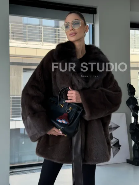 Норковое автоледи с воротником из куницы - фото 13