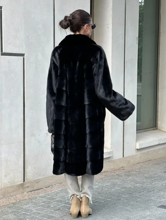 Шуба из скандинавского меха норки Saga furs с шалевым воротником - фото 8