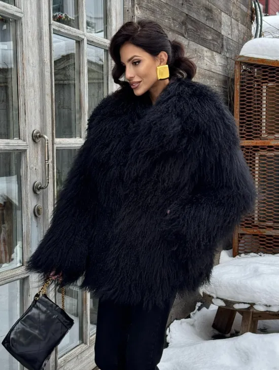 Черная шуба из натурального меха ламы - английский воротник PREMIUM COLLECTION - фото 3