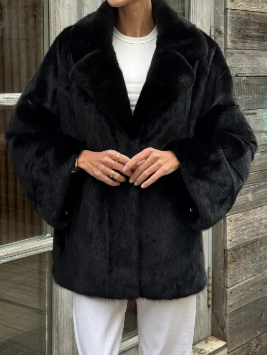 Женский норковый полушубок оверсайз в цвете Black, английский воротник - фото 2