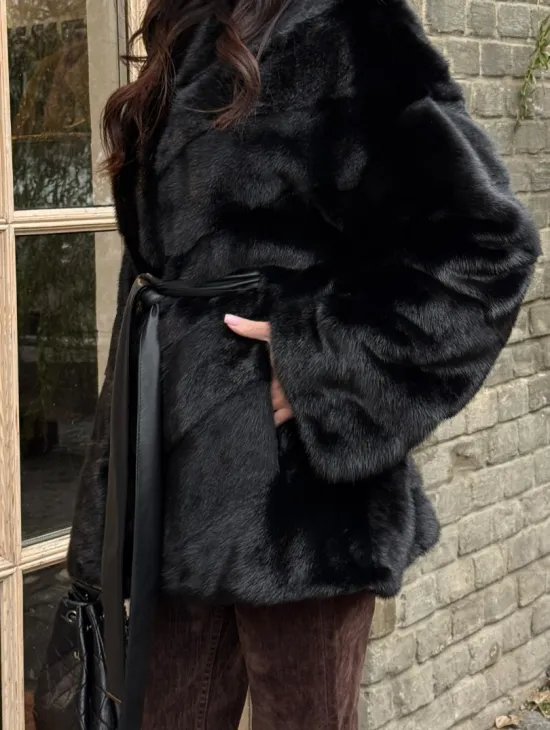 Черный норковый полушубок с воротником V-образным - фото 2