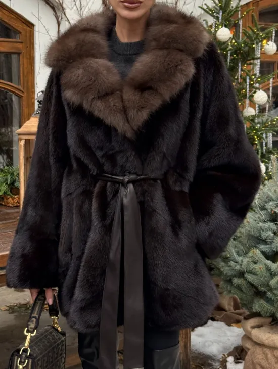 Норковый полушубок Mahogany с воротником из меха куницы - Летучая мышь - фото 1