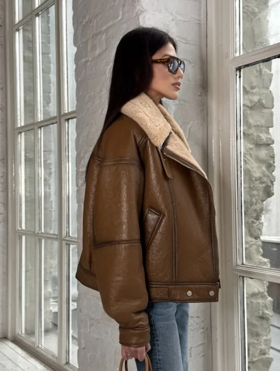 Дубленка женская «Oversize style» со спущенным плечом - цвет виски - фото 7