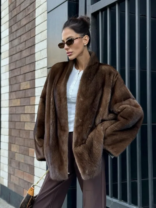 Модная шуба из норки 2025 - фото 11