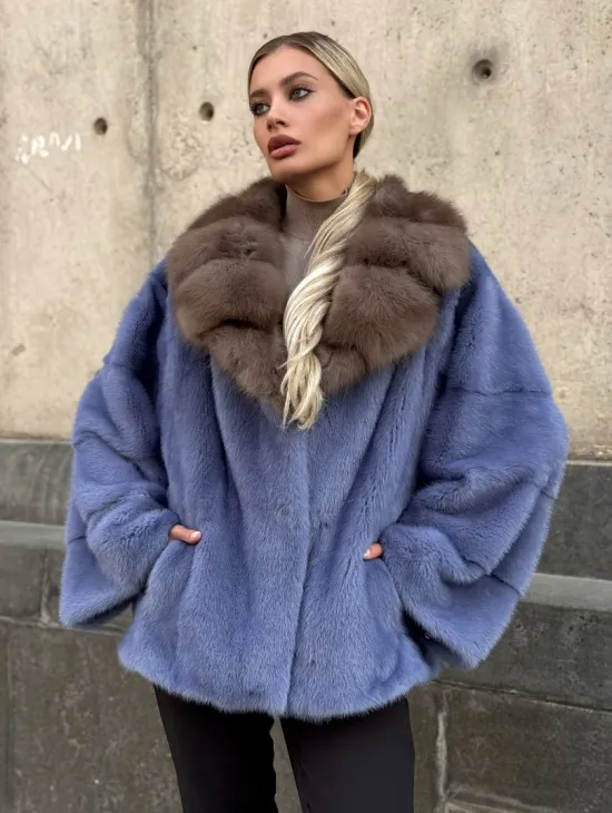 Короткая шуба норковая с воротником из куницы - фото 2