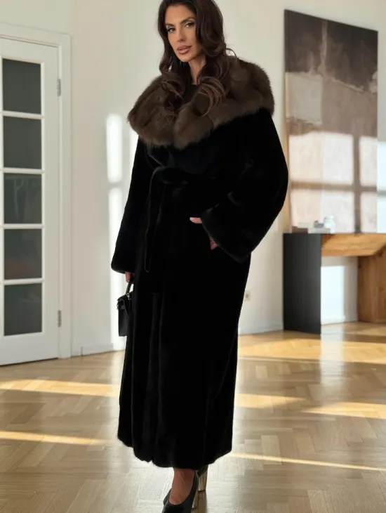 Шуба из меха норки BLACKGLAMA - фото 1