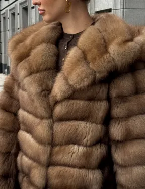 Шуба из натурального меха куницы с капюшоном - фото 2