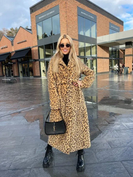 Пальто-шуба из натуральной шерсти под леопард - фото 2