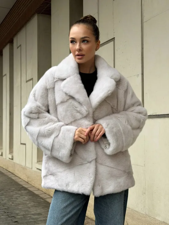 Светлый норковый полушубок - фото 11