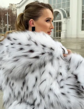 Шуба из лисьего меха под рысь с капюшоном - фото 9