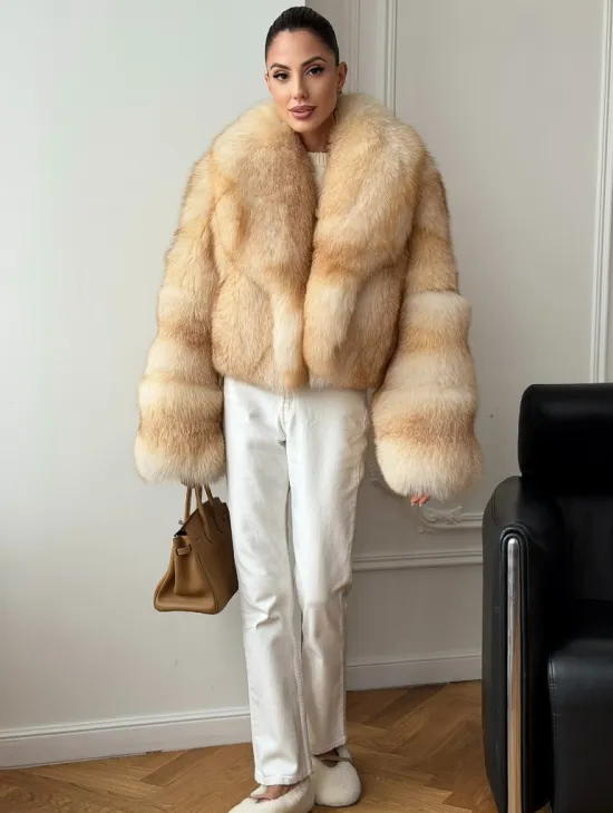 Полушубок-кроп с шалевым воротником из меха песца - фото 4