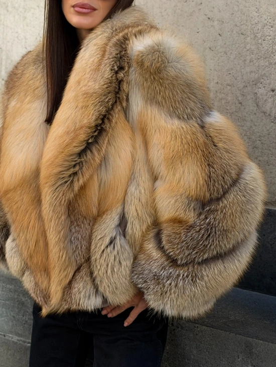 Женская шуба из лисьего меха Golden Edged Fox - фото 1