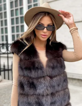 Жилет из куницы в цвете соболь - фото 0