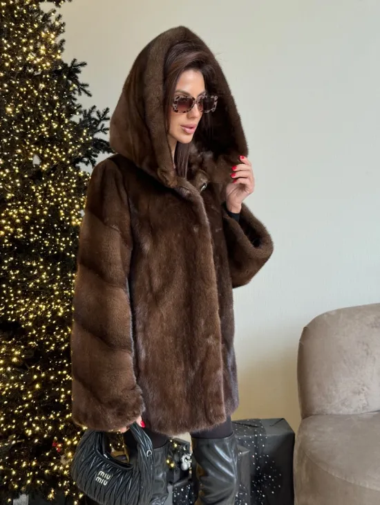 Норковый жакет с капюшоном, роспуск в цвете орех - фото 2