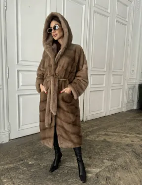 Норковое кимоно с капюшоном в цвете пастель - фото 2