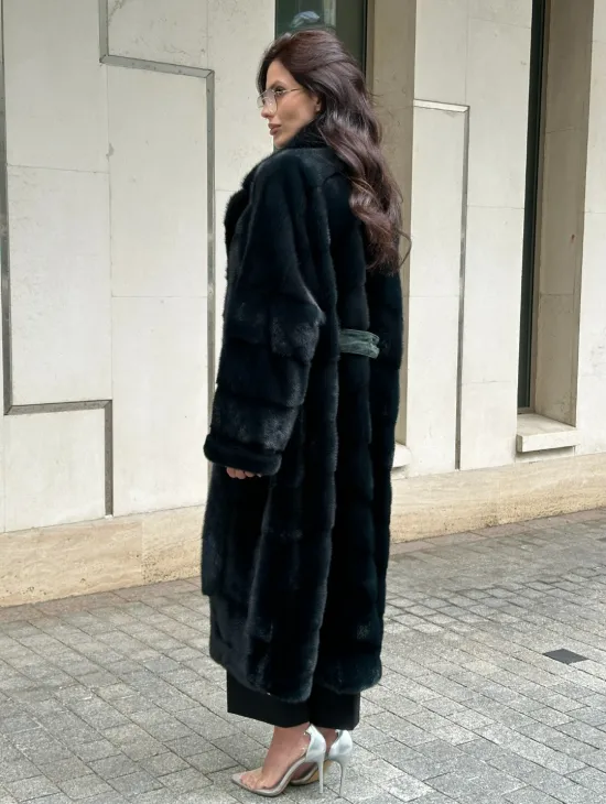 Шуба из меха норки с английским воротником темно - зеленый изумруд - фото 6